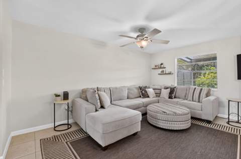 327 NW 36th Avenue, Deerfield Beach FL - photo 6 of 42