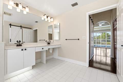 533 Cypress Green Circle, Wellington FL - photo 22 of 41