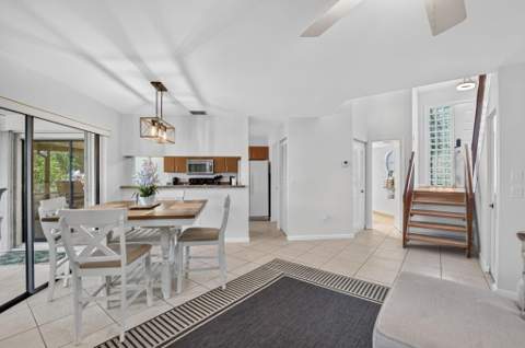327 NW 36th Avenue, Deerfield Beach FL - photo 9 of 42