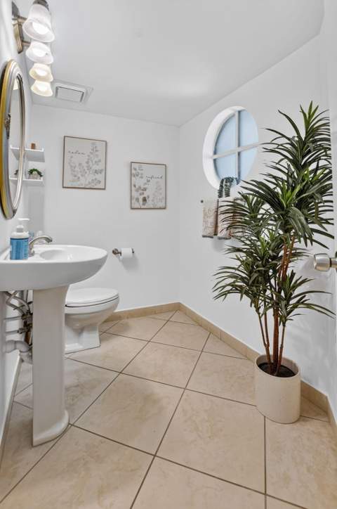 327 NW 36th Avenue, Deerfield Beach FL - photo 12 of 42