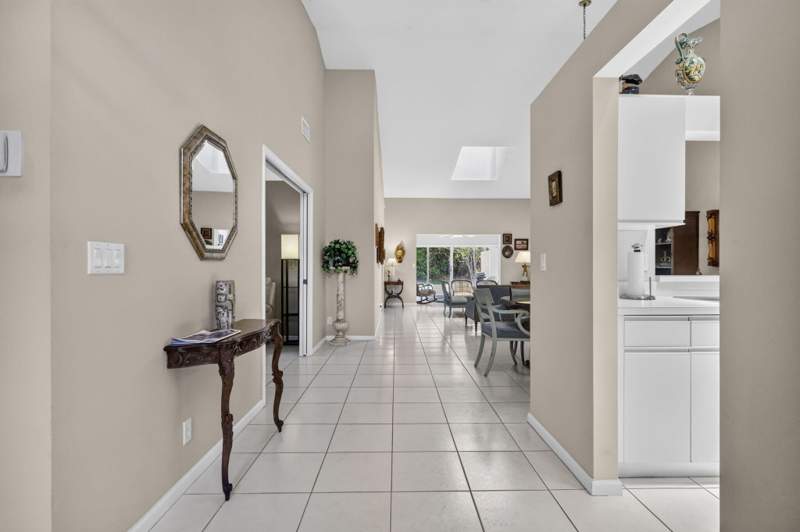 2 bedroom Villa at 7223 Summer Tree Drive, Palm Isles I, II And III Condos, Boynton Beach — photo 3