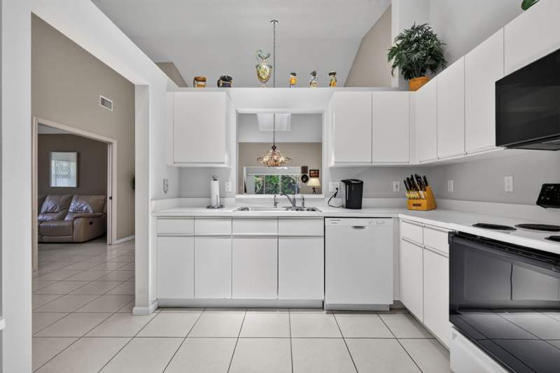 2 bedroom Villa at 7223 Summer Tree Drive, Palm Isles I, II And III Condos, Boynton Beach — photo 5