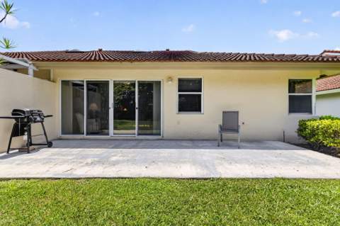 7223 Summer Tree Drive, Boynton Beach FL - photo 21 of 40