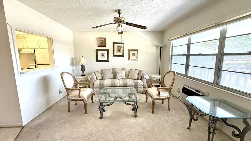1 bedroom Condominium at 134 Upminster F Crescent, Upminster F Condo, Deerfield Beach — photo 2
