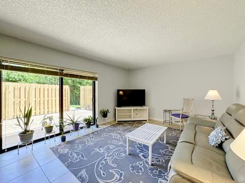 3192 SE Brook Street, Stuart FL - photo 8 of 49