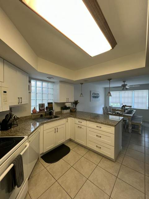 4338 Hazel Avenue #D, Palm Beach Gardens FL - photo 17 of 40