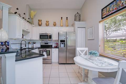 334 SW North Shore Boulevard, Port St. Lucie FL - photo 11 of 32