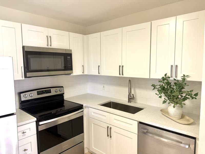1 bedroom Condominium at 200 Village Green Circle #k 311, Village Green Kensington Cond Decl Filed 10-17-79, Palm Springs — photo 5