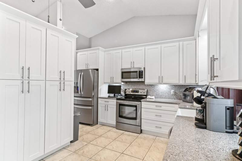 4 bedroom Single Family Residence at 11929 NW 2nd Manor, West Glen, Coral Springs — photo 3