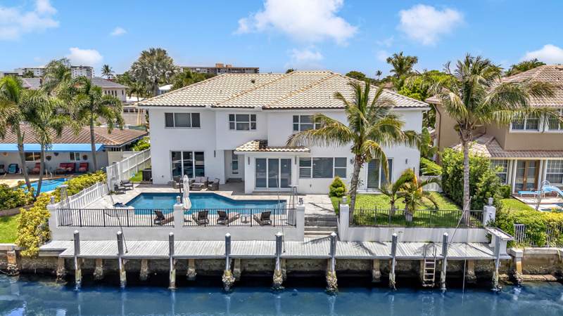6 bedroom Single Family Residence at 4921 NE 28th Avenue, Coral Key Villas 3rd Sec, Lighthouse Point — photo 2