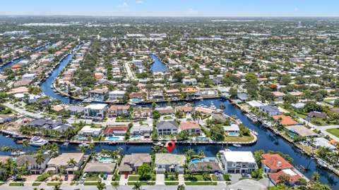 4921 NE 28th Avenue, Lighthouse Point FL - photo 6 of 59