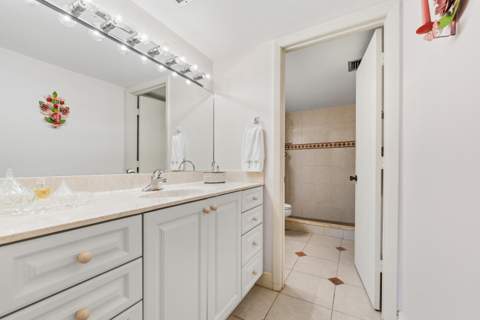 1600 NE Dixie Highway #4-107, Jensen Beach FL - photo 17 of 46