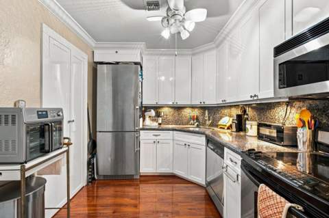 1920 NE 1st Terrace #212H, Wilton Manors FL - photo 8 of 33