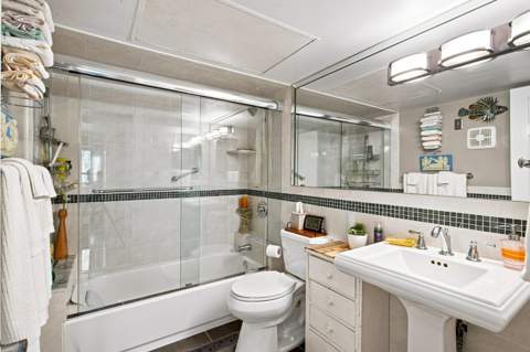 1920 NE 1st Terrace #212H, Wilton Manors FL - photo 10 of 33
