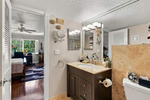 1920 NE 1st Terrace #212H, Wilton Manors FL - photo 22 of 33
