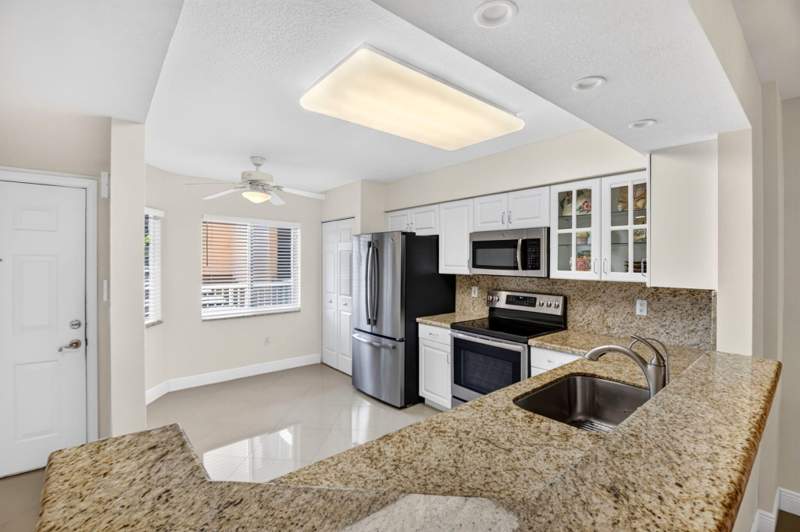 3 bedroom Condominium at 12511 Imperial Isle Drive #205, Coral Cove Condo, Boynton Beach — photo 5
