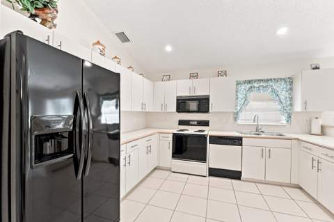 143 Cameron Court, Weston FL - photo 6 of 42