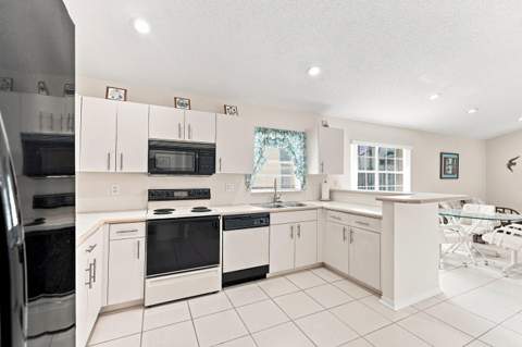 143 Cameron Court, Weston FL - photo 8 of 42