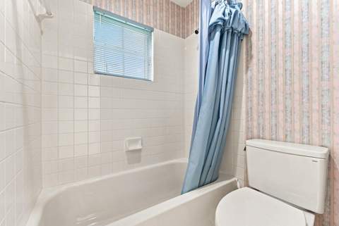 143 Cameron Court, Weston FL - photo 21 of 42