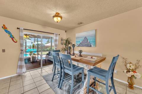 515 NW Twylite Terrace, Port St. Lucie FL - photo 9 of 39
