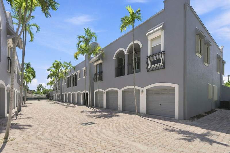 3 bedroom Townhouse at 4619 Poinciana Street #7A, Gardenia Place Condominium, Lauderdale-By-The-Sea — photo 2