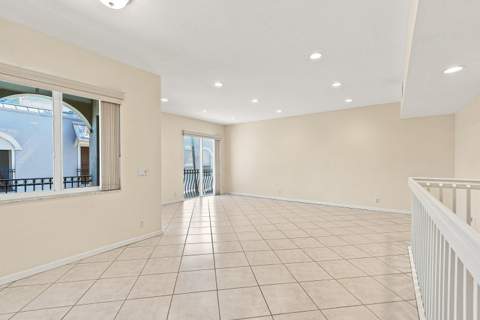 4619 Poinciana Street #7A, Lauderdale-By-The-Sea FL - photo 7 of 47