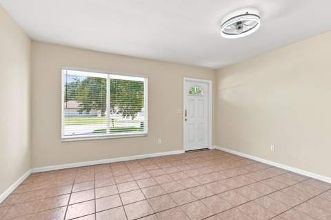 484 SW Eastport Circle, Port St. Lucie FL - photo 14 of 42