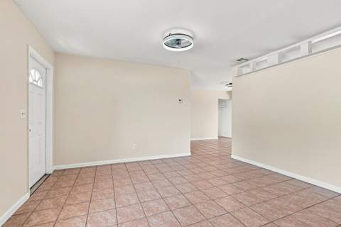 484 SW Eastport Circle, Port St. Lucie FL - photo 15 of 42