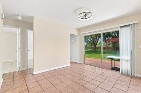 484 SW Eastport Circle, Port St. Lucie FL - photo 18 of 42