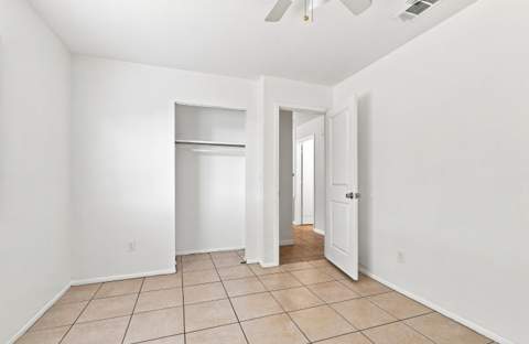 484 SW Eastport Circle, Port St. Lucie FL - photo 23 of 42