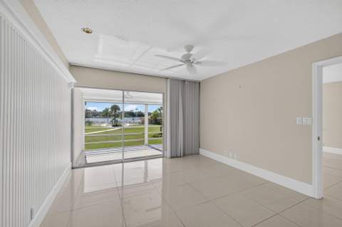478 Tequesta Drive #204, Tequesta FL - photo 11 of 42