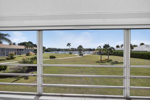 478 Tequesta Drive #204, Tequesta FL - photo 18 of 42