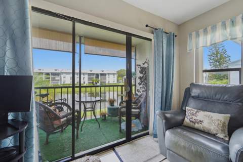 1013 Green Pine Boulevard #C2, West Palm Beach FL - photo 15 of 26