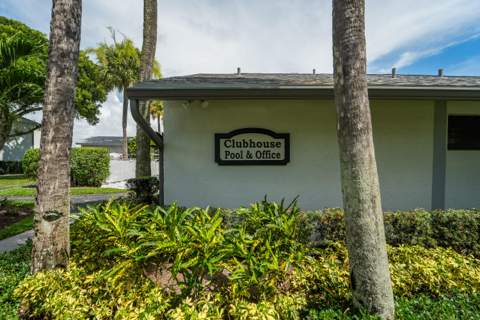 1013 Green Pine Boulevard #C2, West Palm Beach FL - photo 23 of 26