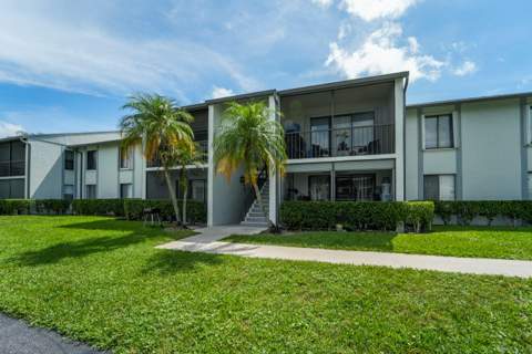 1013 Green Pine Boulevard #C2, West Palm Beach FL - photo 17 of 26