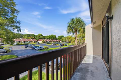 621 NW 47th Street, Deerfield Beach FL - photo 23 of 43