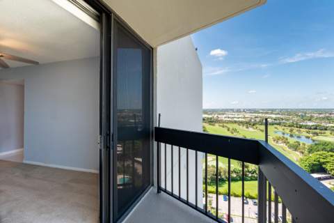 2400 Presidential Way #Ph6, West Palm Beach FL - photo 21 of 37