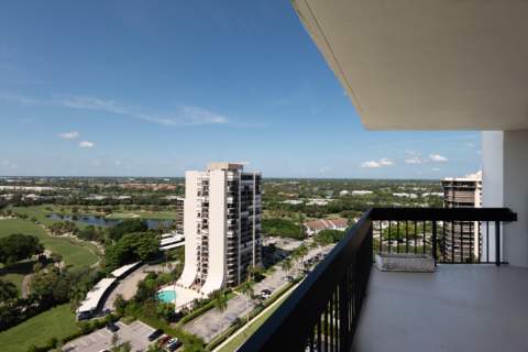 2400 Presidential Way #Ph6, West Palm Beach FL - photo 12 of 37