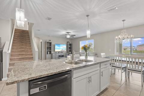 10753 SW Cremona Way, Port St. Lucie FL - photo 7 of 40