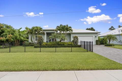 232 SW Indian Groves Drive, Stuart FL - photo 6 of 49