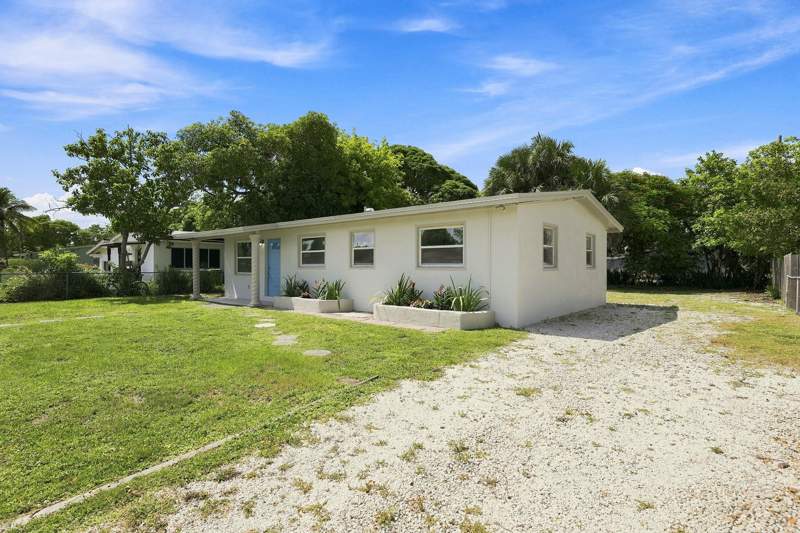 3 bedroom Single Family Residence at 1629 NW 15th Court, Lauderdale Manors Amen Plat, Fort Lauderdale — photo 3