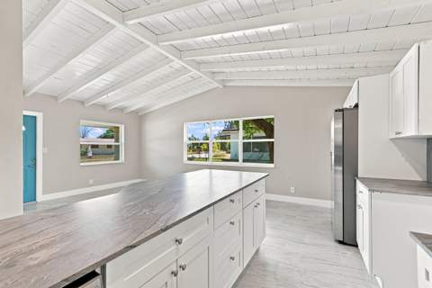 1629 NW 15th Court, Fort Lauderdale FL - photo 10 of 28