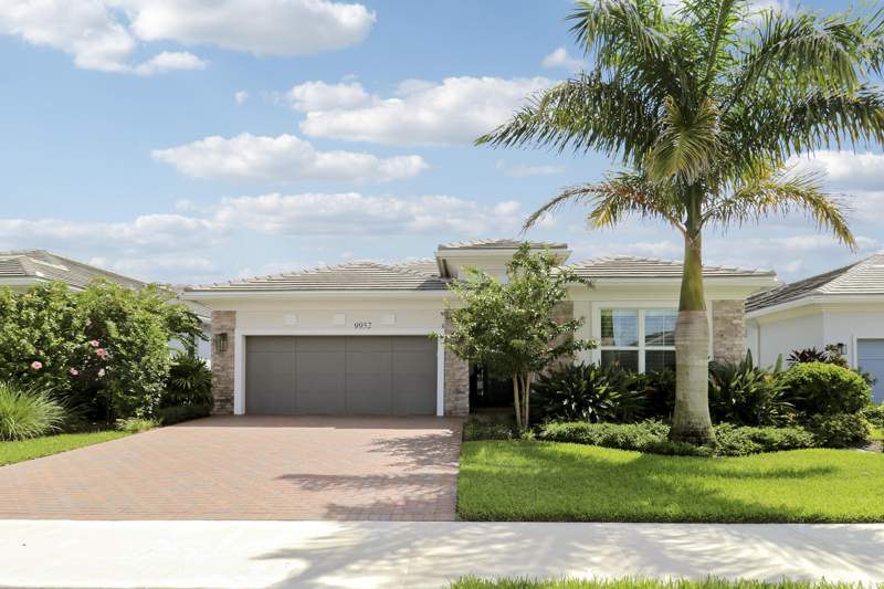 3 bedroom Single Family Residence at 9952 Regency Way, Regency at Avenir, Palm Beach Gardens — photo 2