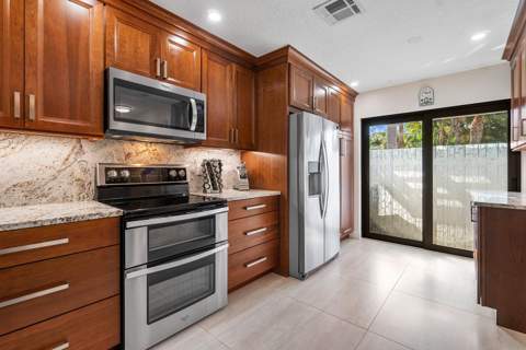 611 NE 12th Terrace #2, Boynton Beach FL - photo 16 of 84