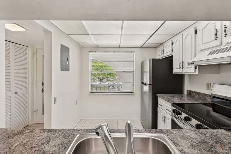 2 bedroom Condominium at 1204 Bahama Bend #B2, Bahama Village Condo, Coconut Creek — photo 5
