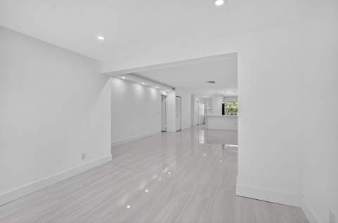 9272 Vista Del Lago #28F, Boca Raton FL - photo 19 of 38
