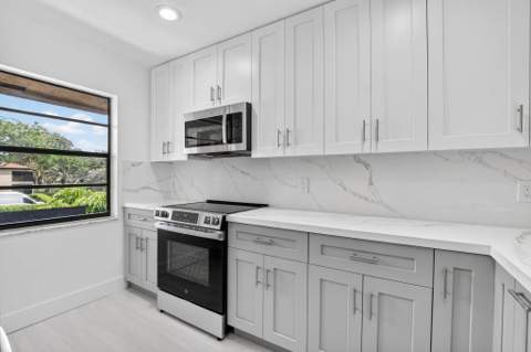 9272 Vista Del Lago #28F, Boca Raton FL - photo 7 of 38
