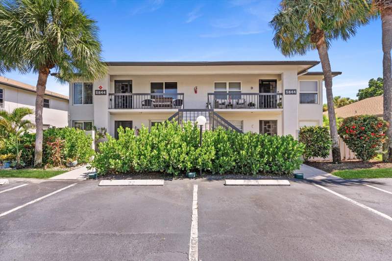 2 bedroom Condominium at 5844 Areca Palm Court #Unit b, Palm Greens At Villa Del Ray Condo II, Delray Beach — photo 2