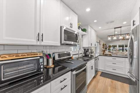 5844 Areca Palm Court #Unit b, Delray Beach FL - photo 15 of 58