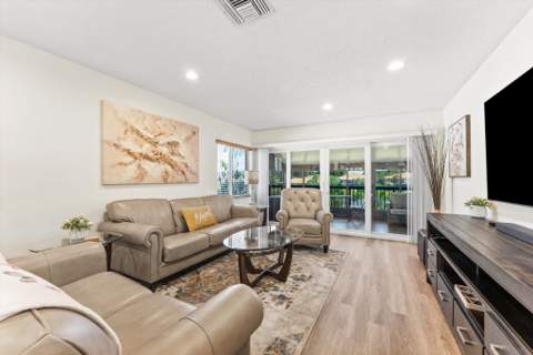 5844 Areca Palm Court #Unit b, Delray Beach FL - photo 19 of 58